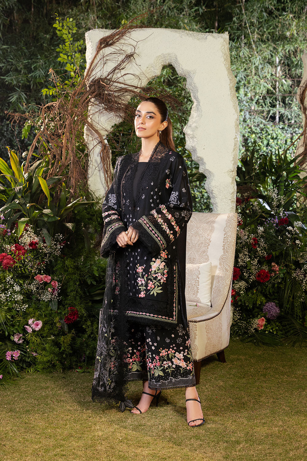 Design 14B Luxury Lawn 2025 Unstitched | Sobia Nazir