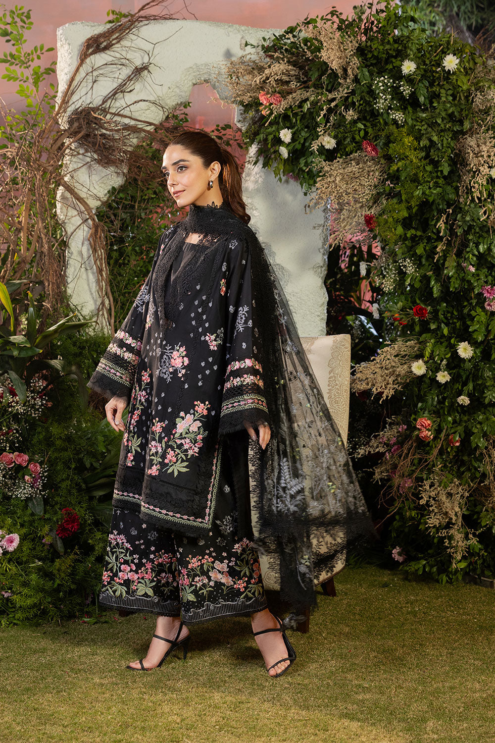 Design 14B Luxury Lawn 2025 Unstitched | Sobia Nazir